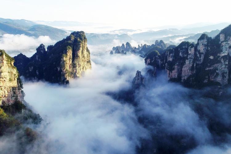 长沙+韶山·袁家界·百龙电梯·宝峰湖·魅力湘西·芙蓉镇凤凰古城4天游(春节团) 长沙+韶山·袁家界·百龙电梯·宝峰湖·魅力湘西·芙蓉镇凤凰古城4天游(春节团)
