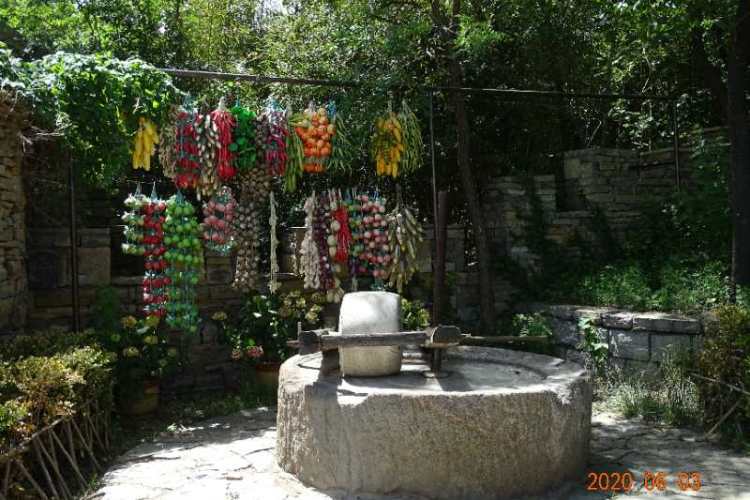 青島出發去臨沂旅游推薦——天上王城+地下大峽谷+螢火蟲水洞精品純玩二日游 青島出發去臨沂旅游推薦——天上王城+地下大峽谷+螢火蟲水洞精品純玩二日游