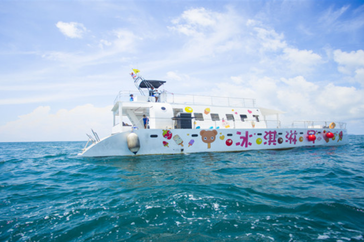 泰国普吉府普吉岛鸡蛋岛一日游【亲子玩乐-萌萌双体游艇冰淇淋号】 泰国普吉府普吉岛鸡蛋岛一日游【亲子玩乐-萌萌双体游艇冰淇淋号】