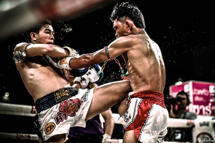 泰国清迈塔佩门泰拳秀夜游【当天可订 极速出票 中文对接】